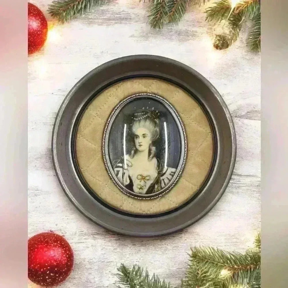 Vintage A Cameo Creation Mme Lambert de Morigney by Nicholas Largelliere picture - Picture 1 of 8